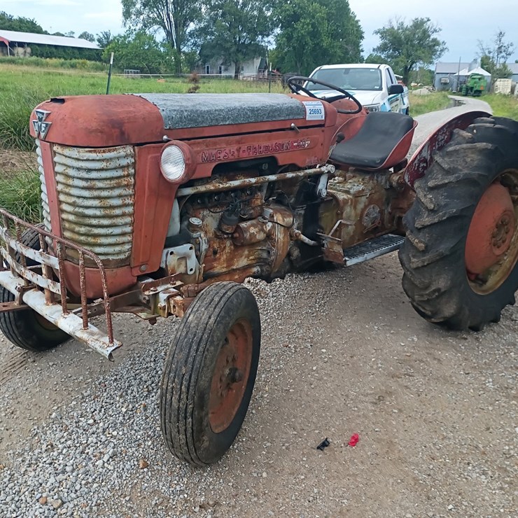 MASSEY-FERGUSON 50
