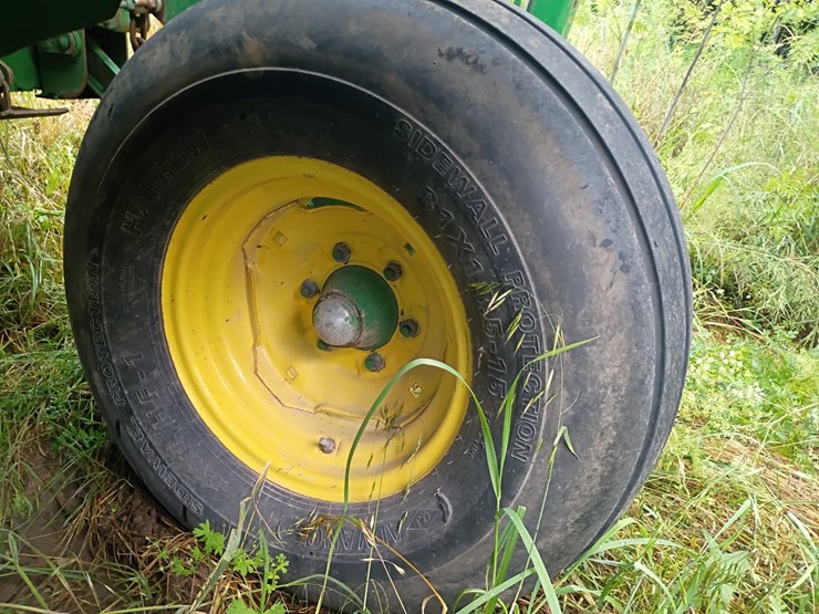 john-deere-946-image-27