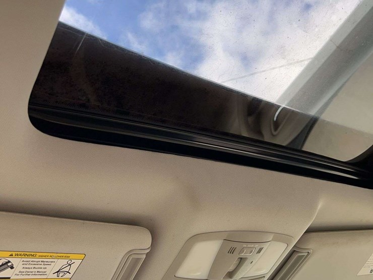 2012-infiniti-qx56-image-30