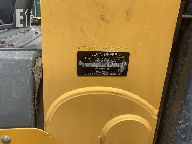 2016-deere-318e-image-17
