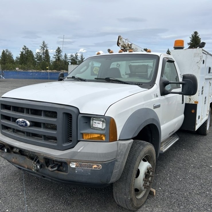 2005 FORD F550