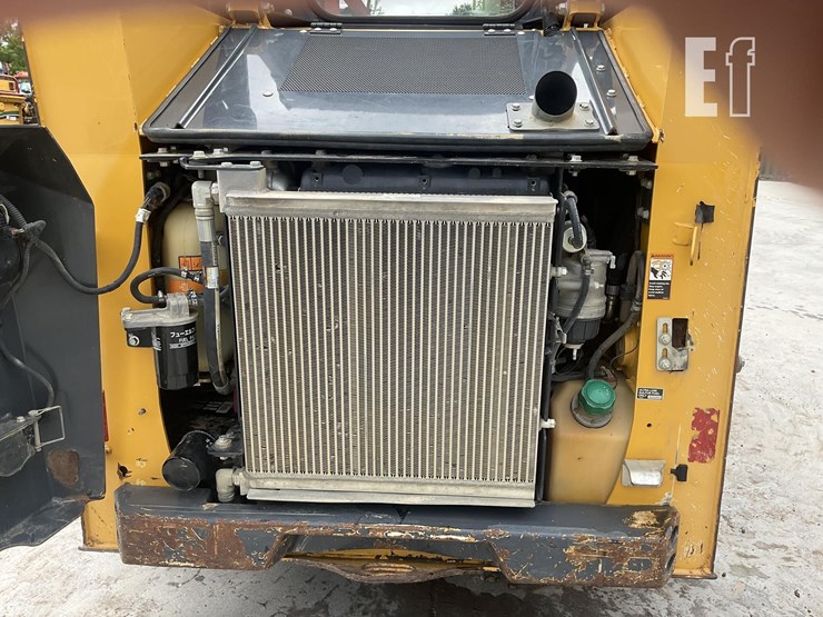 2017-deere-317g-image-18
