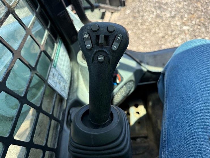 bobcat-s570-image-22