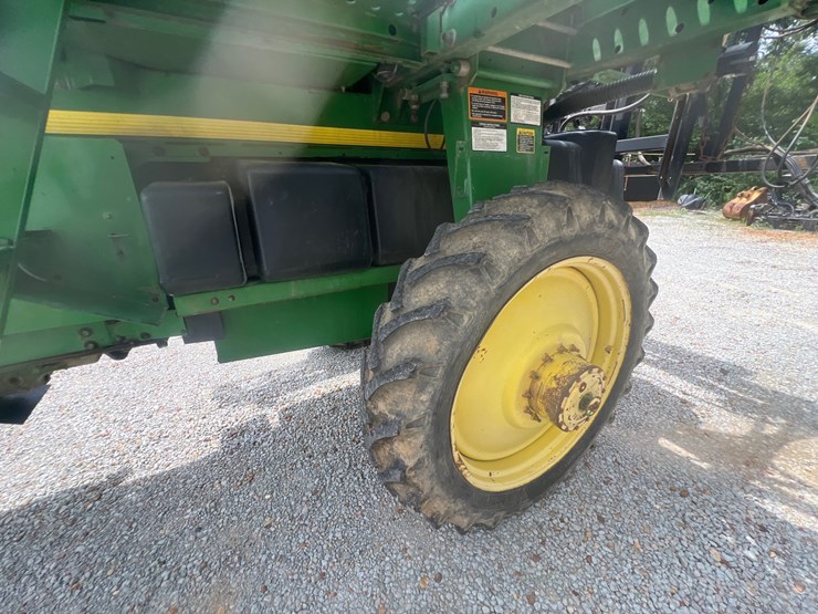 2000-john-deere-6700-image-8