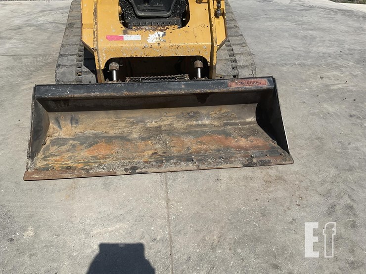 2019-caterpillar-279d-image-11