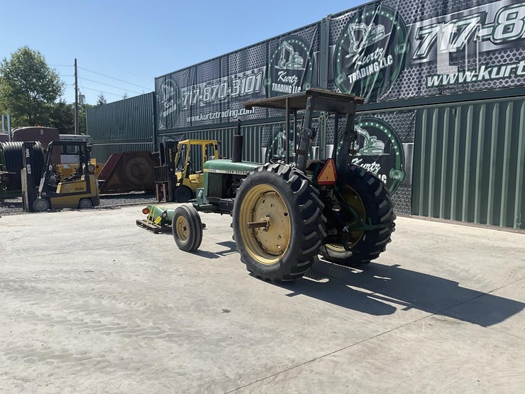 1977-john-deere-2440-image-2