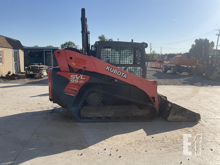 2017-kubota-svl95-2-image-5