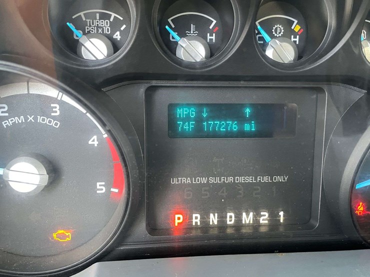 2014-ford-f550-image-30