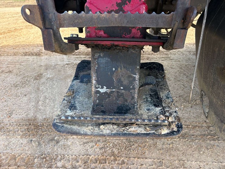 2006-sterling-l9500-image-26