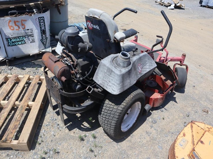 exmark-zero-turn-mower-image-7