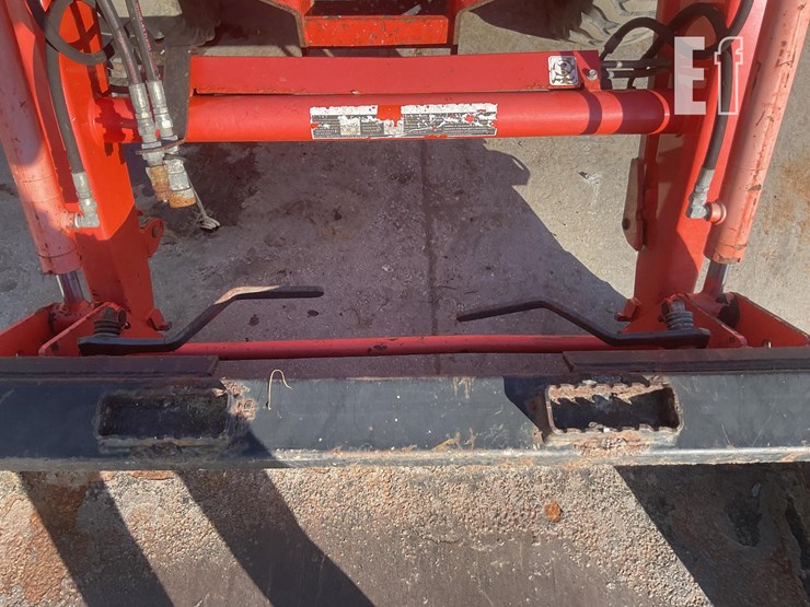 2019-kubota-l2501-image-10