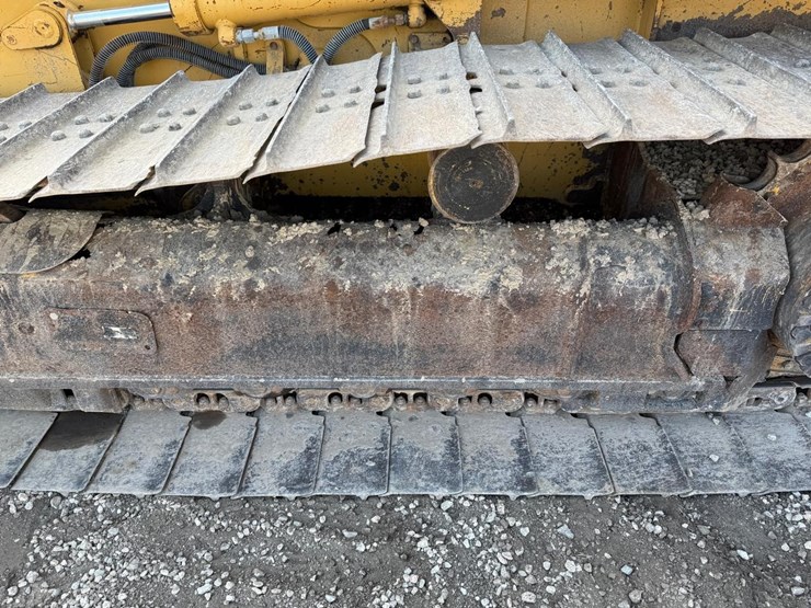 caterpillar-d3k-lgp-image-18