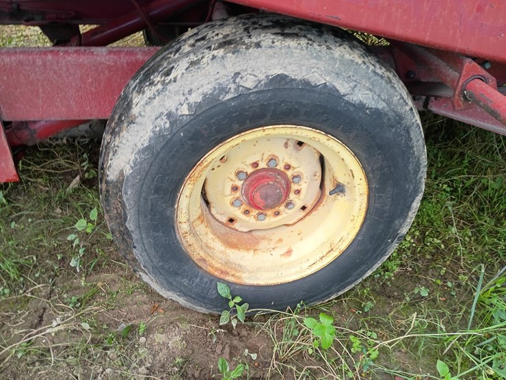 new-holland-1000-image-30