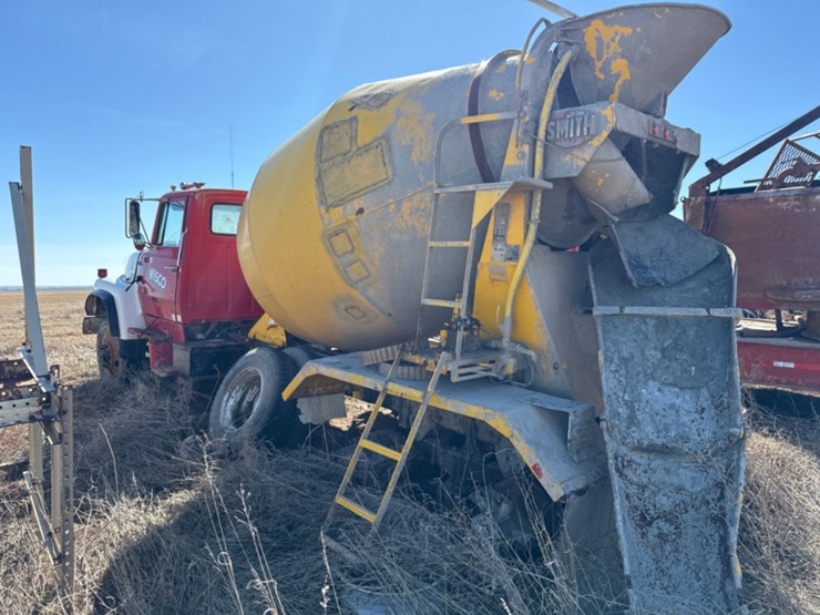 fird-mixer-truck-(inoperable)-image-3