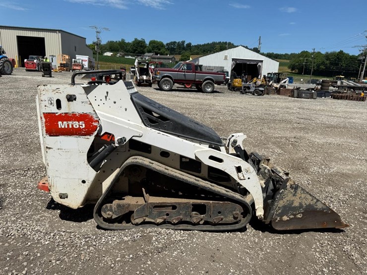 2019-bobcat-mt85-image-5