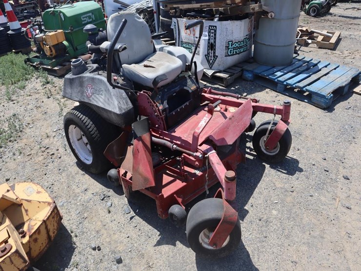 exmark-zero-turn-mower-image-1