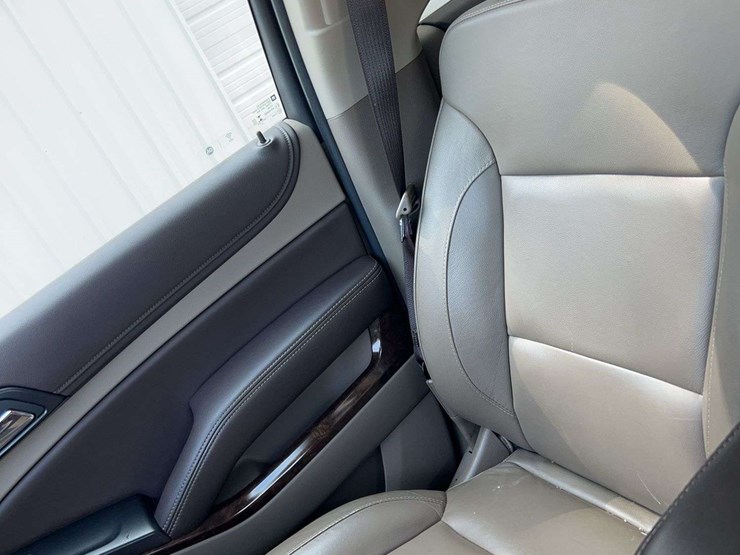 2019-chevrolet-tahoe-image-20