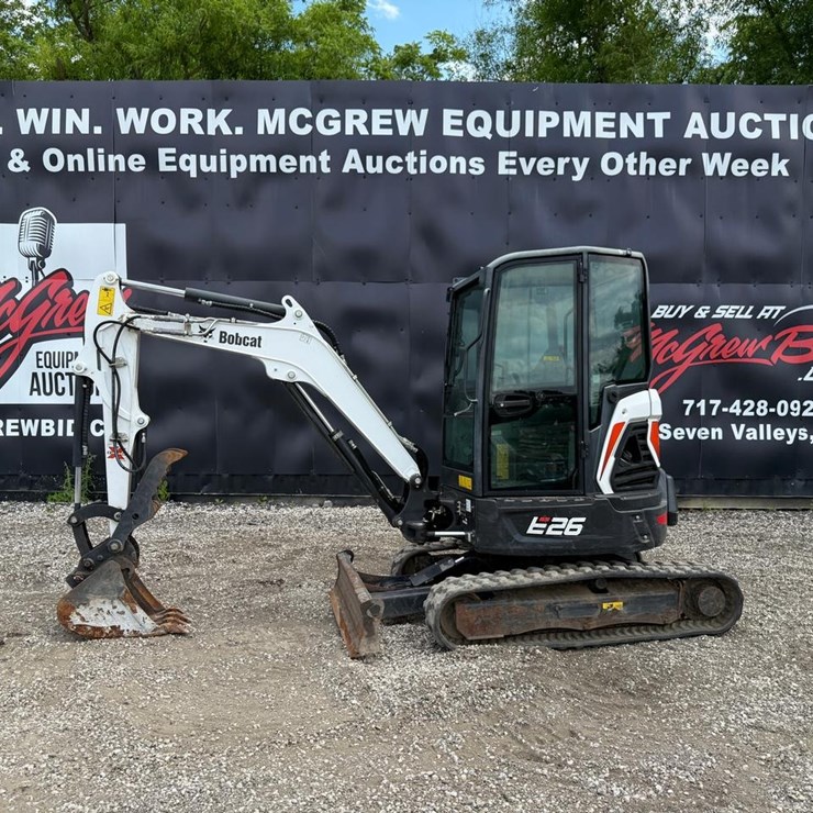 2020 BOBCAT E26