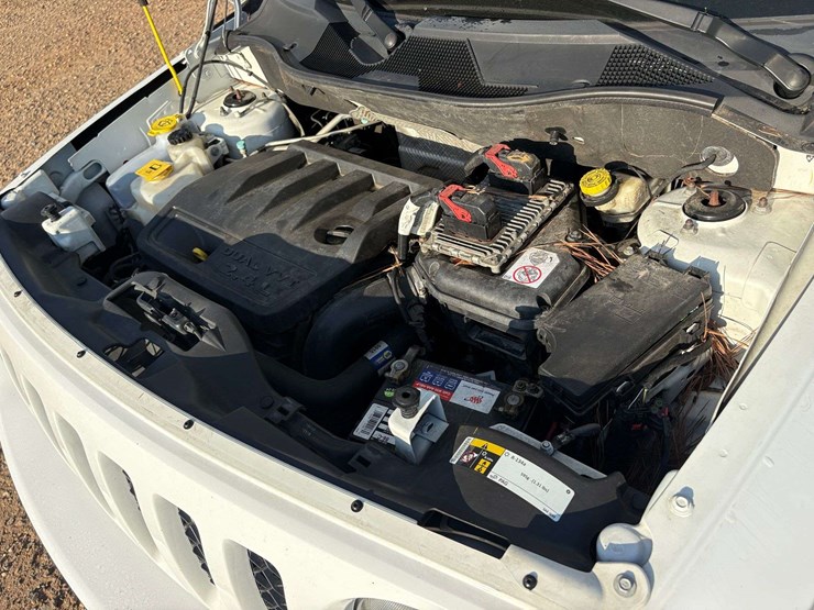 2016-jeep-patriot-sport-image-22