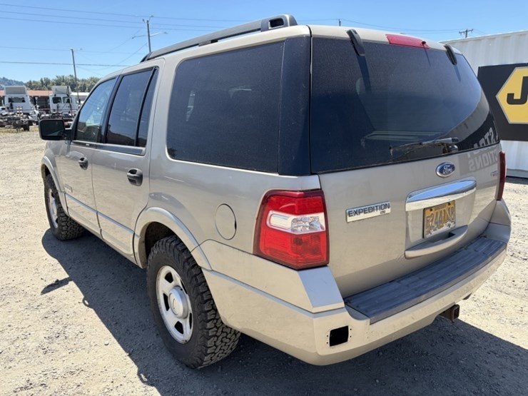 2008-ford-expedition-xlt-image-6