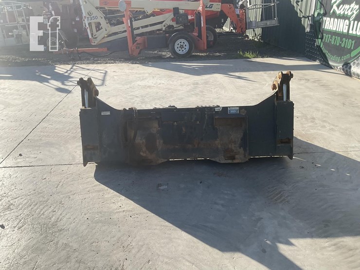 2022-bobcat-4in1-image-2