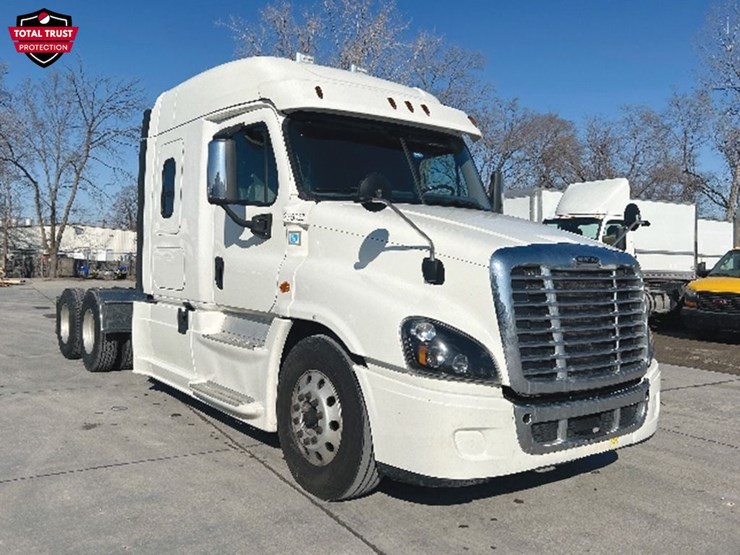2019-freightliner-cascadia-125-image-1