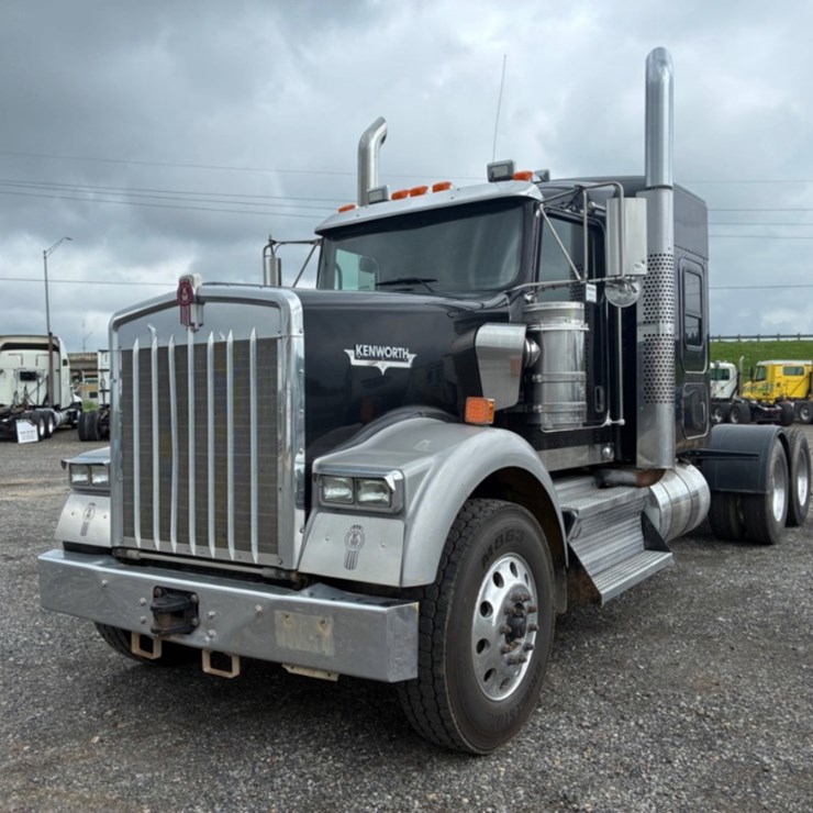 2018 KENWORTH W900