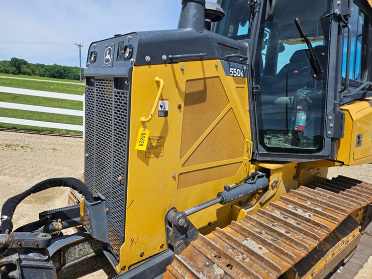 deere-550k-image-35