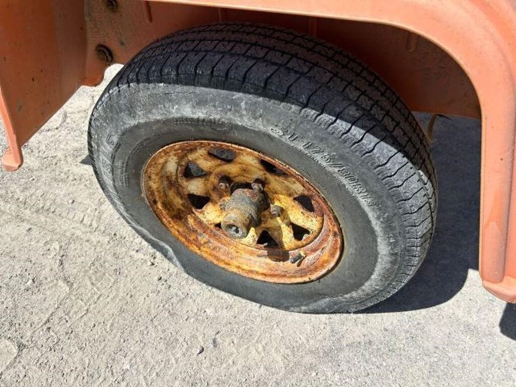 tow-behind-sign-board-image-30