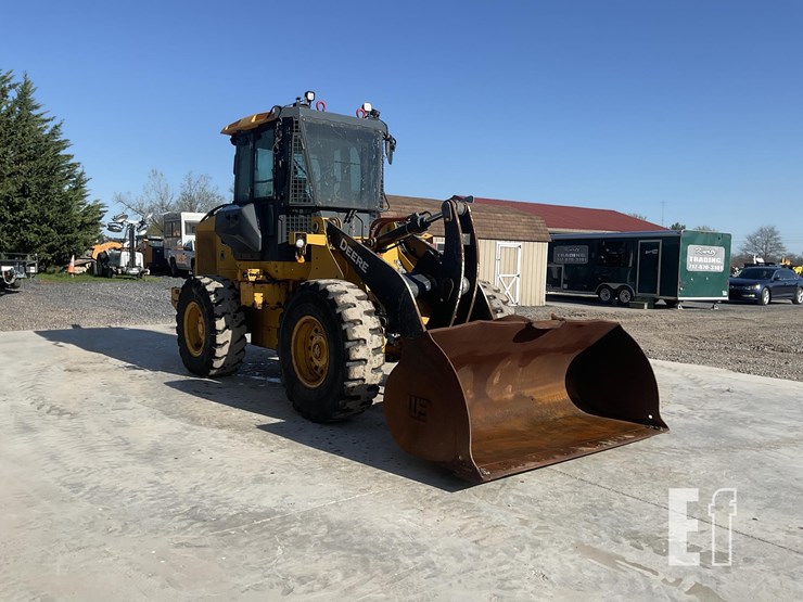2021-deere-444-p-tier-image-6