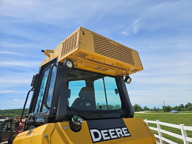 deere-550k-image-26