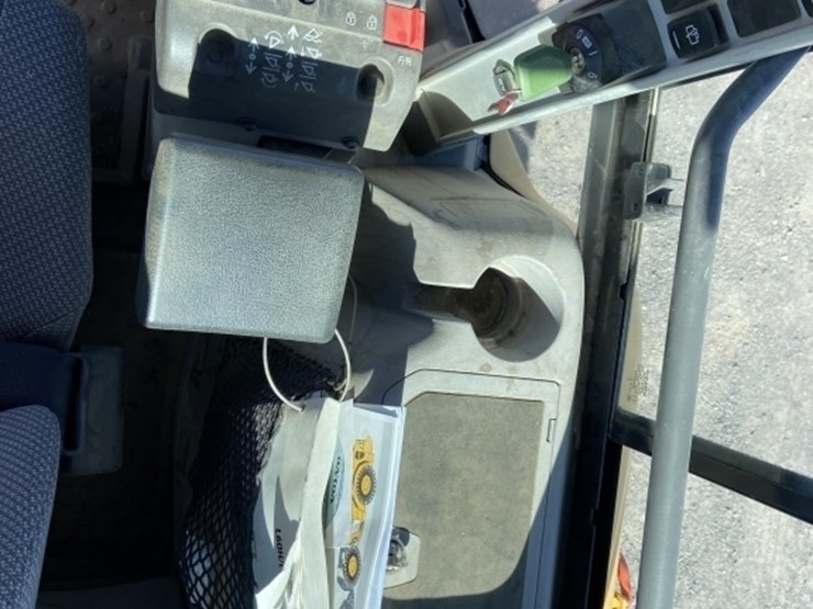 2019-volvo-l60h-image-14