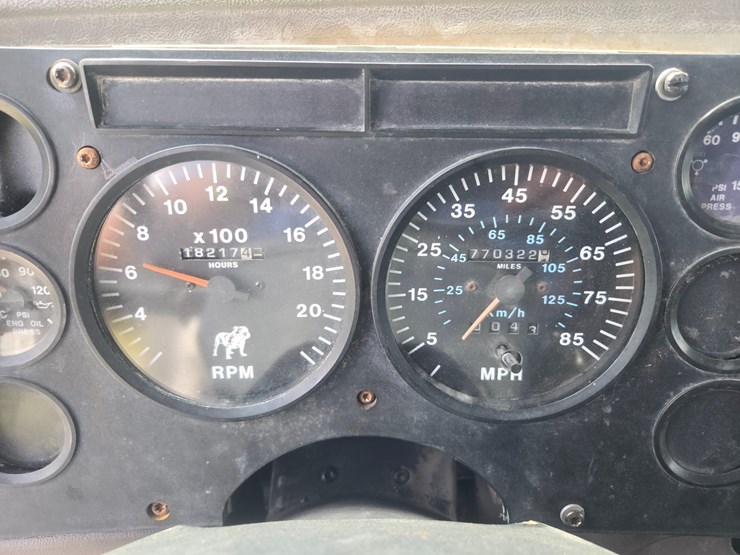 2003-mack-ch613-image-82
