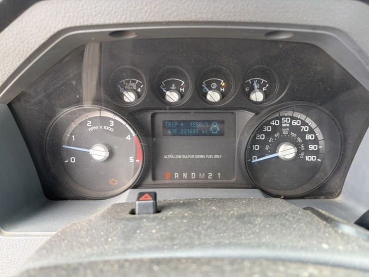 2012-ford-f550-sd-image-27