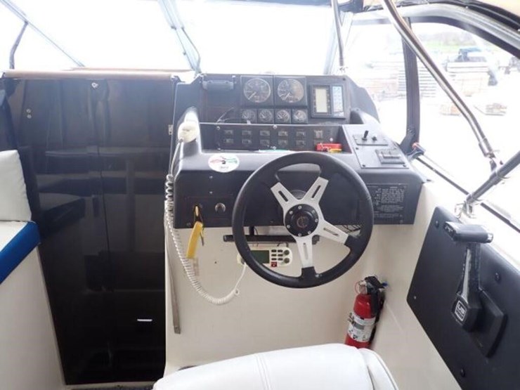 1989-bayliner-ciera-2650-26-ft-cabin-cruiser-bp1a6-image-20