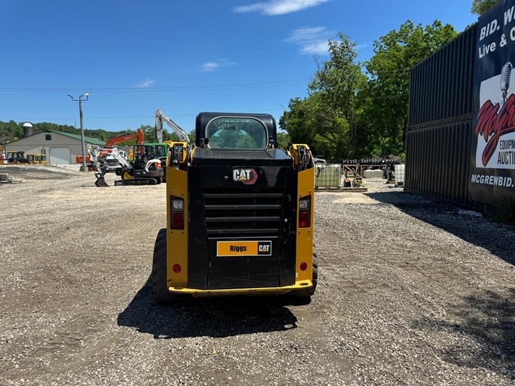 2019-caterpillar-236d3-image-5