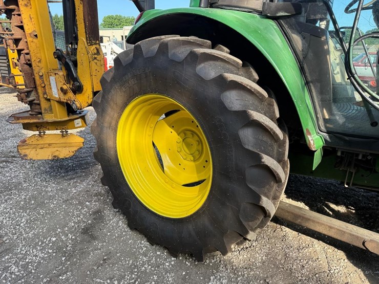 john-deere-6330-premium-image-11
