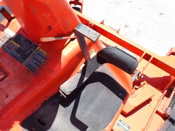 2006-kubota-f3680-image-19