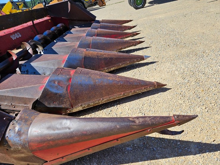 case-ih-1063-image-11