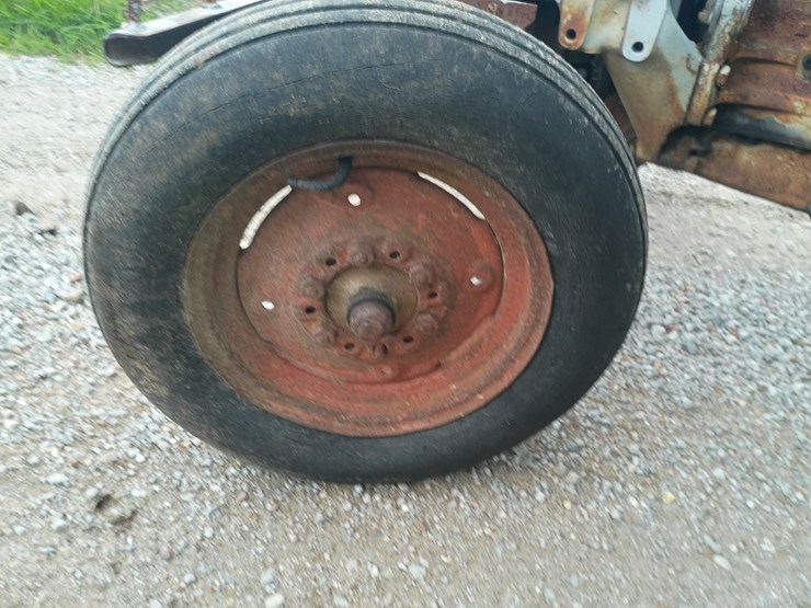 massey-ferguson-50-image-31