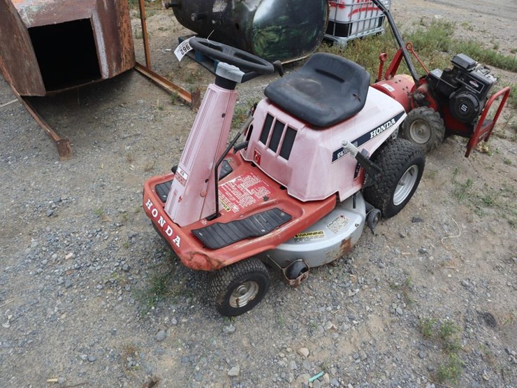 honda-riding-mower-image-4