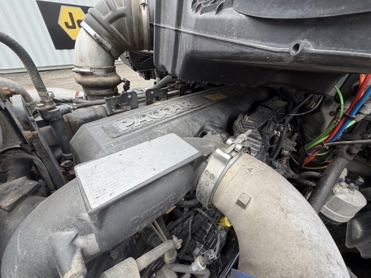 2016-kenworth-t680-image-13