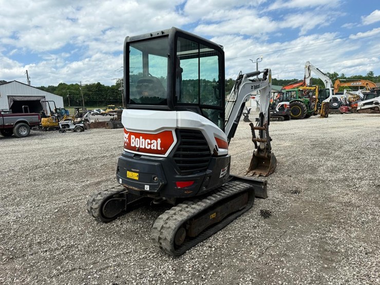 2020-bobcat-e26-image-4