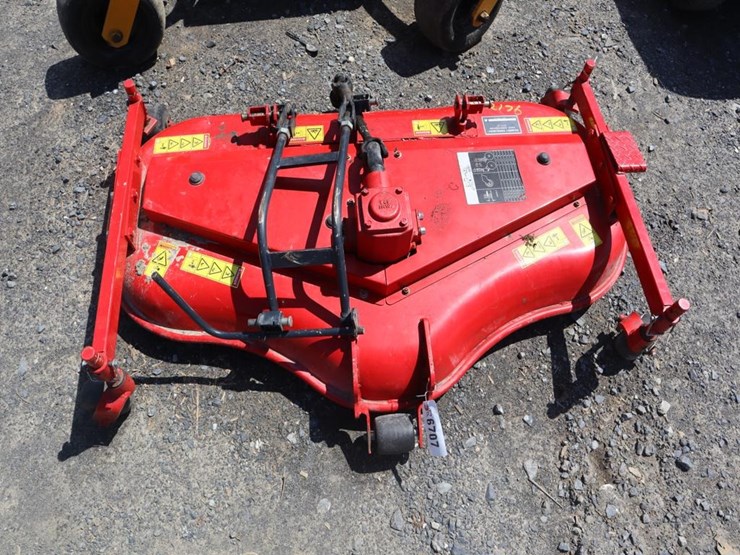 massey-ferguson-mower-deck-for-gc-series-image-1
