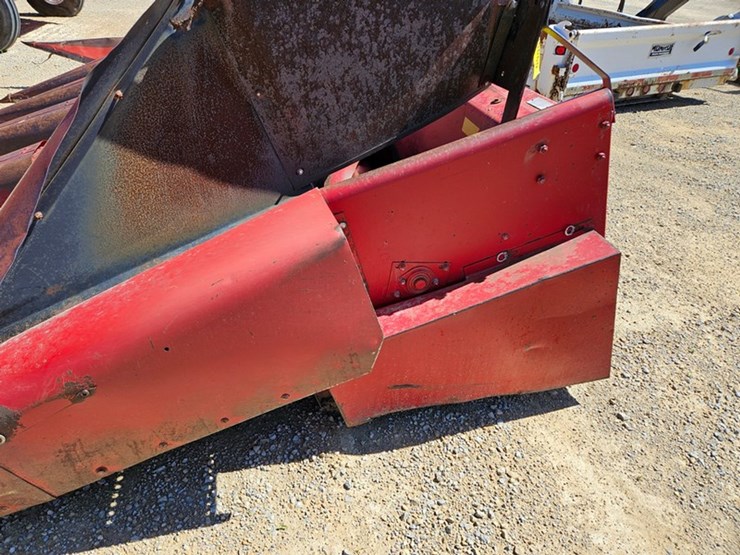 case-ih-1063-image-18