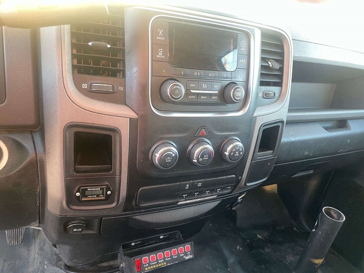 2015-dodge-4500-hd-image-13