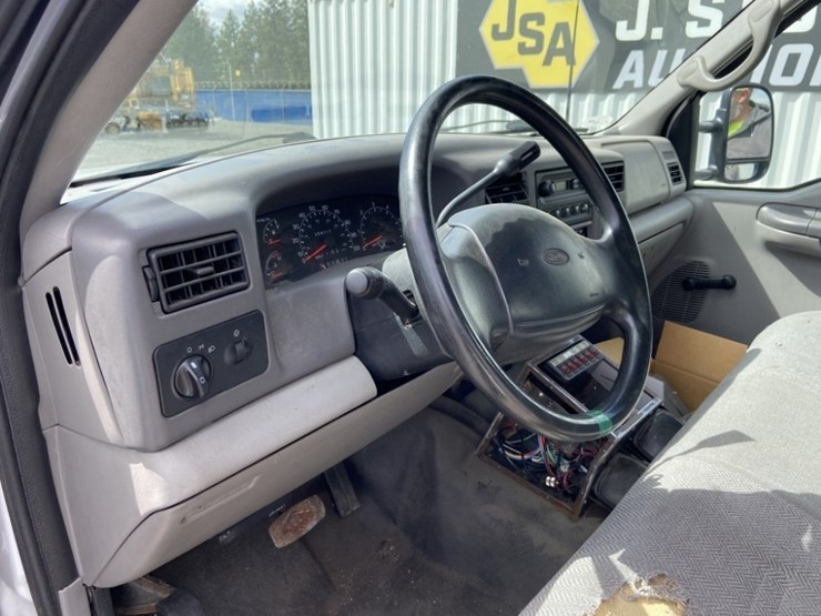2001-ford-f350-xl-image-22
