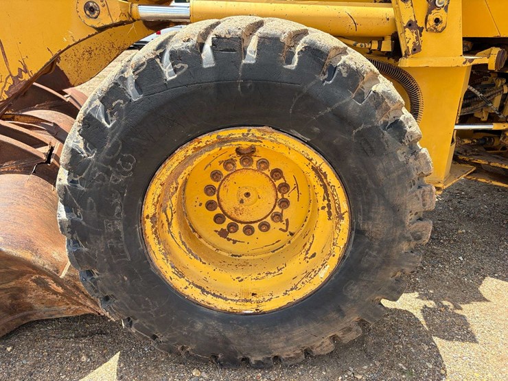 john-deere-444-image-7