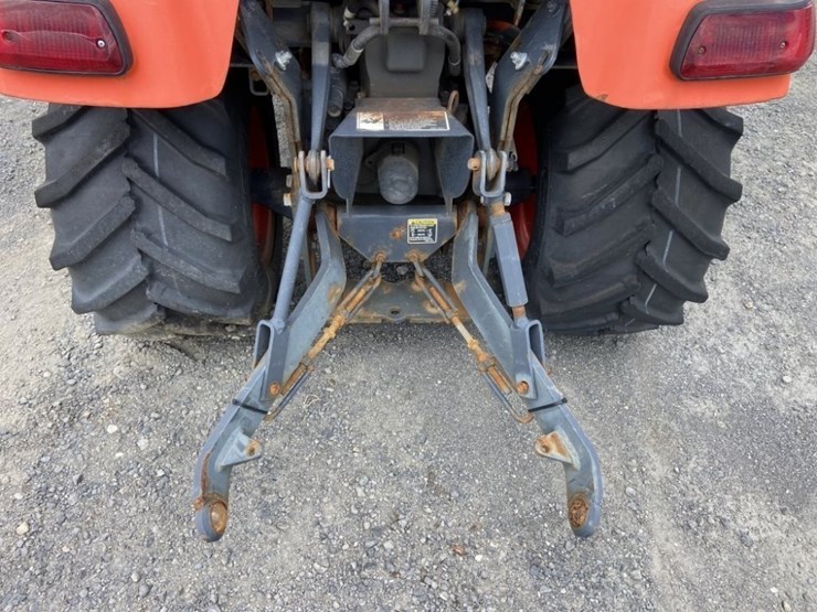2014-kubota-bx2670-image-25