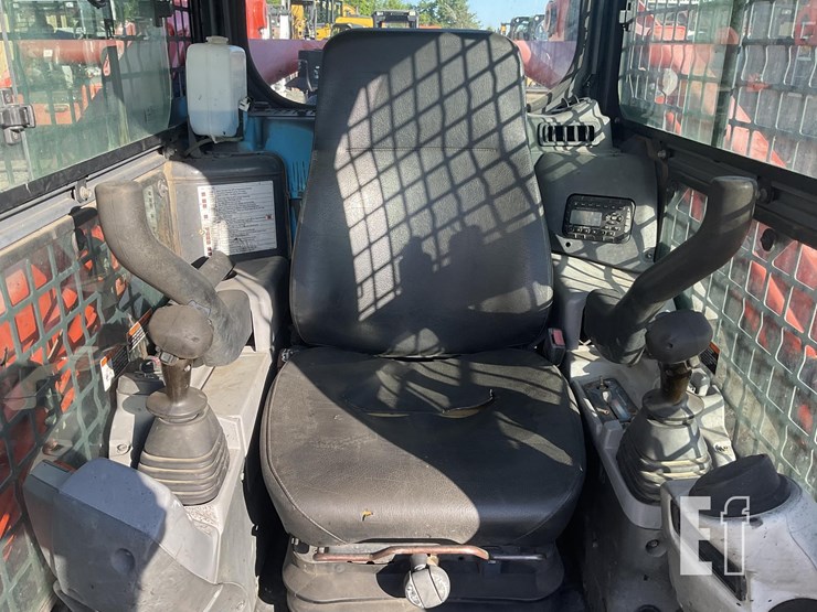 2017-kubota-svl95-2-image-14